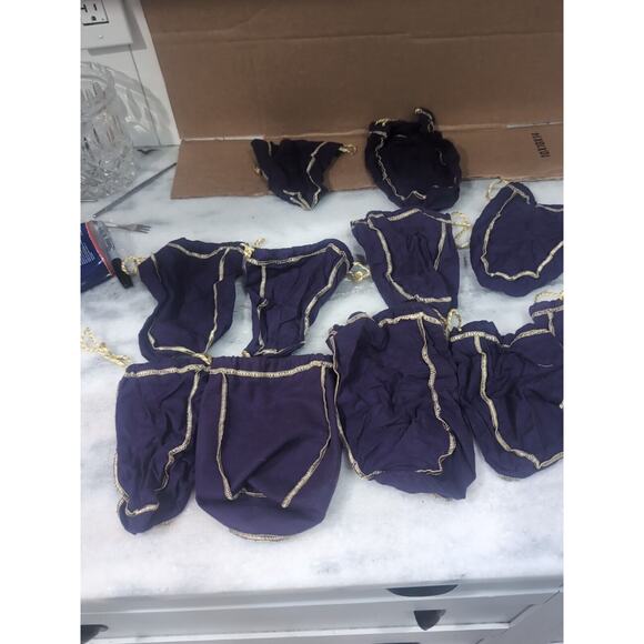 Crown Royal 7" Purple Drawstring Bags, Lot of 12, Medium Size Pouches, Crown - Picture 4 of 5